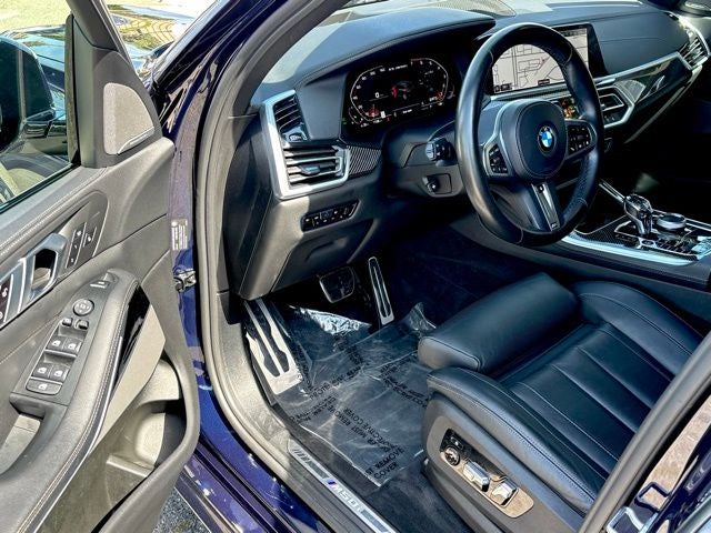 2021 BMW X5 M50i