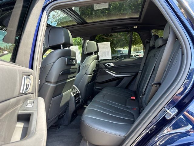 2021 BMW X5 M50i