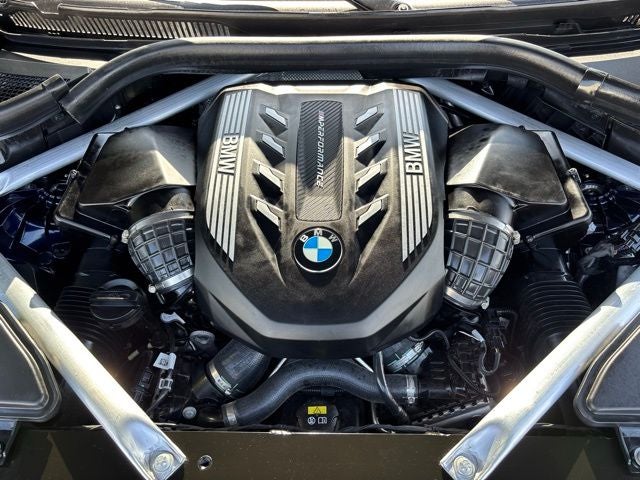 2021 BMW X5 M50i