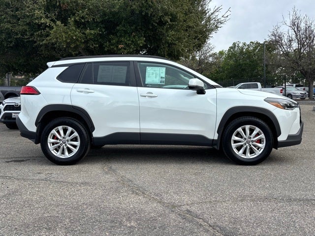 2024 Toyota Corolla Cross LE