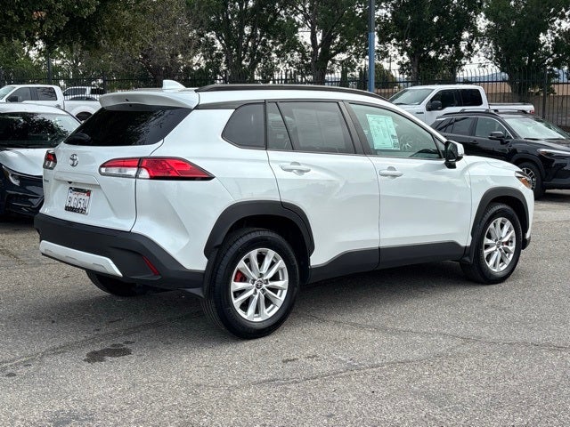 2024 Toyota Corolla Cross LE