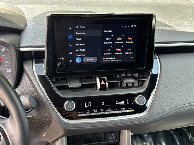 2025 Toyota Corolla Cross Hybrid SE