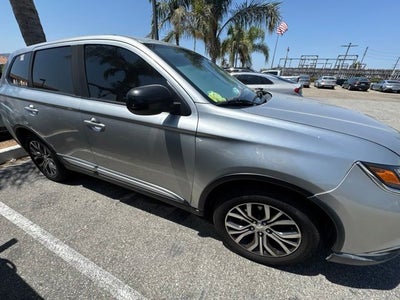 2018 Mitsubishi Outlander ES