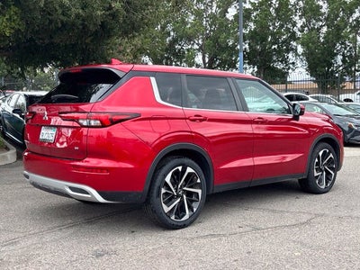 2024 Mitsubishi Outlander SE