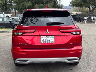 2024 Mitsubishi Outlander SE