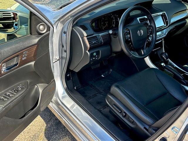 2017 Honda Accord Hybrid Touring