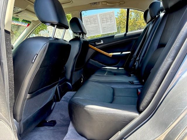 2004 INFINITI G35 Base