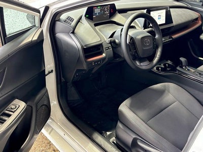 2026 Toyota Prius Plug-In Hybrid SE