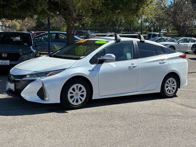 2022 Toyota Prius Prime LE