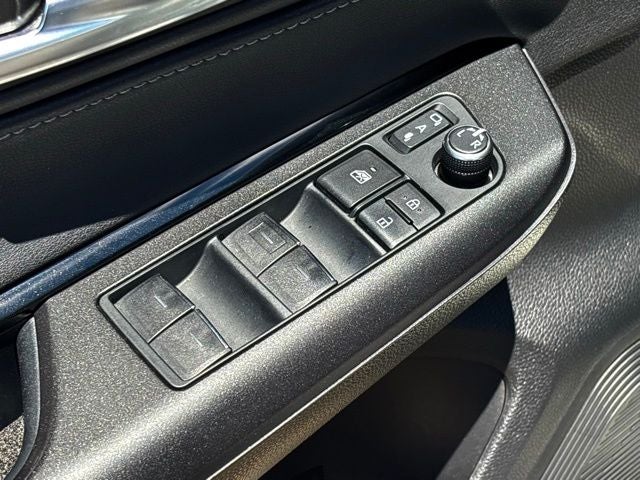 2022 Toyota Venza LE