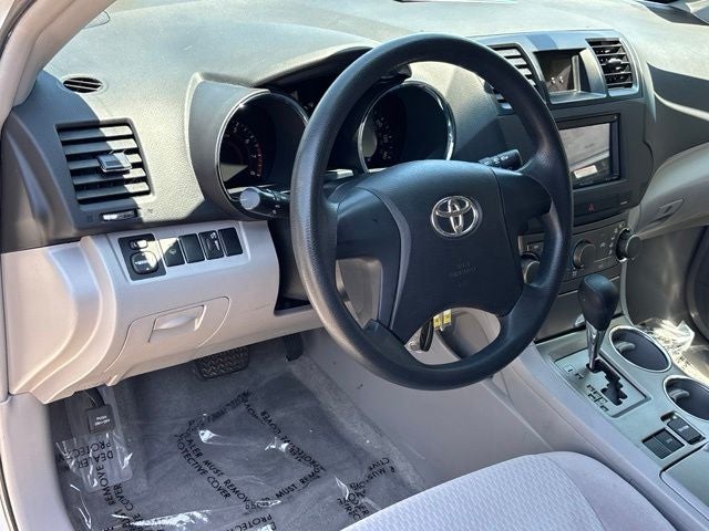 2010 Toyota Highlander Base