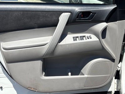 2010 Toyota Highlander Base