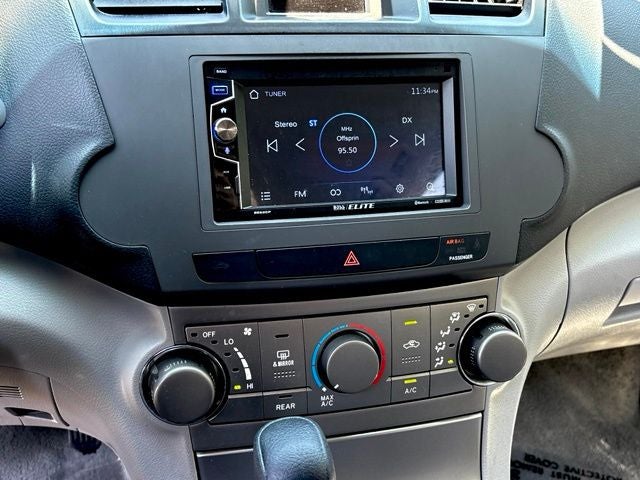 2010 Toyota Highlander Base