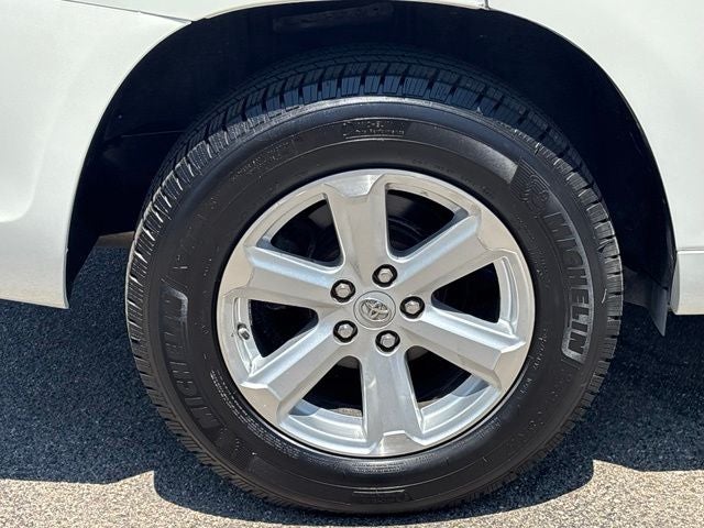 2010 Toyota Highlander Base