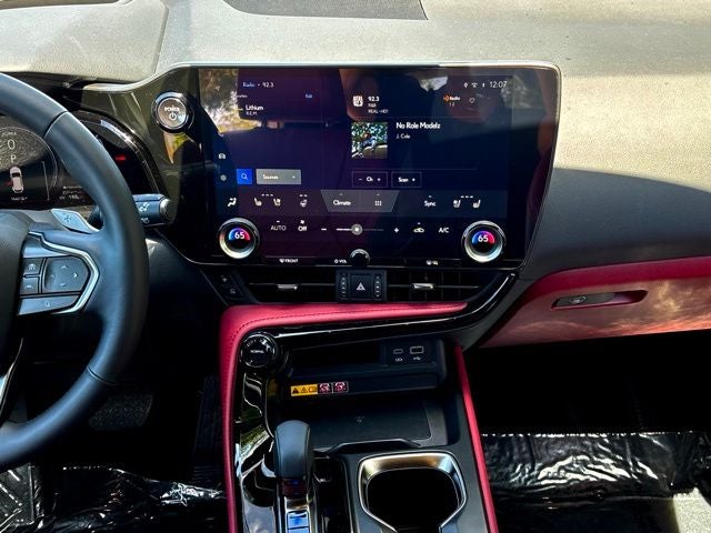 2025 Lexus NX 450h+ Luxury