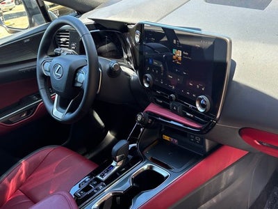 2025 Lexus NX 450h+ Luxury
