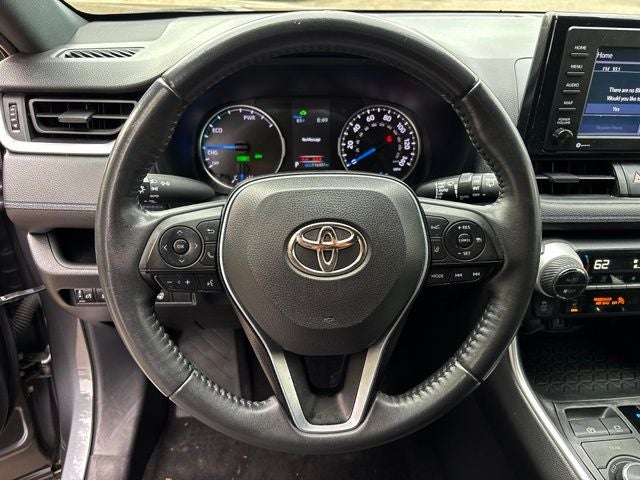 2022 Toyota RAV4 Hybrid SE