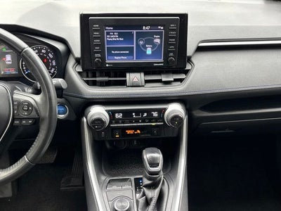 2022 Toyota RAV4 Hybrid SE