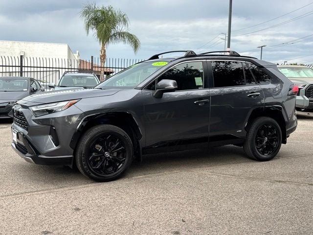 2022 Toyota RAV4 Hybrid SE