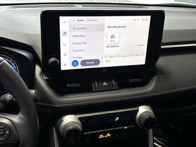 2025 Toyota RAV4 Hybrid XLE Premium