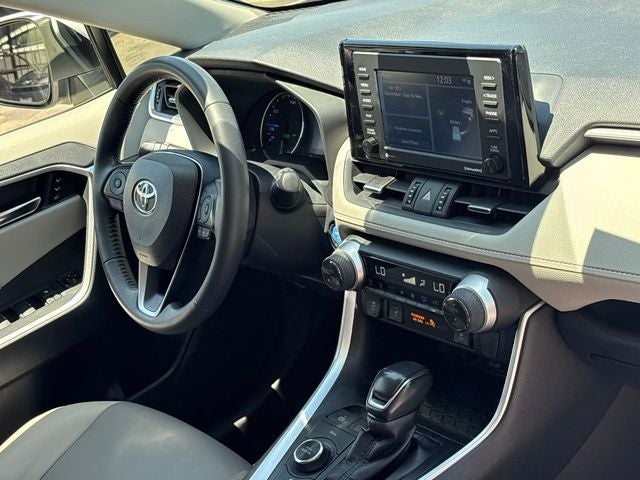 2021 Toyota RAV4 Hybrid XLE Premium