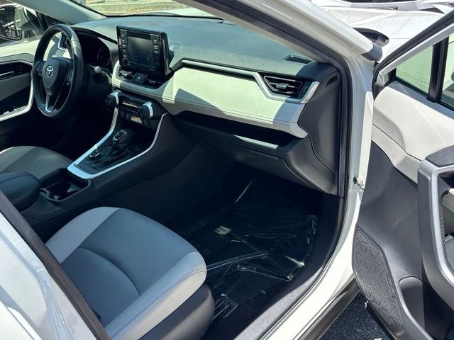 2021 Toyota RAV4 Hybrid XLE Premium