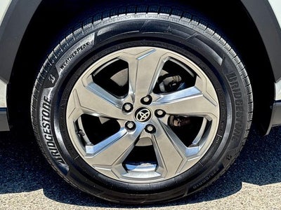 2021 Toyota RAV4 Hybrid XLE Premium