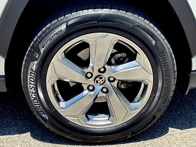 2021 Toyota RAV4 Hybrid XLE Premium