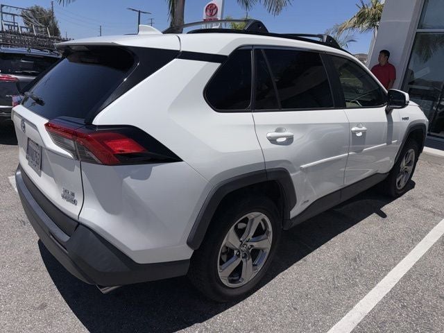 2021 Toyota RAV4 Hybrid XLE Premium