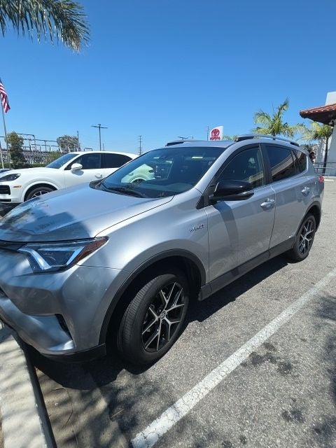 2017 Toyota RAV4 Hybrid SE