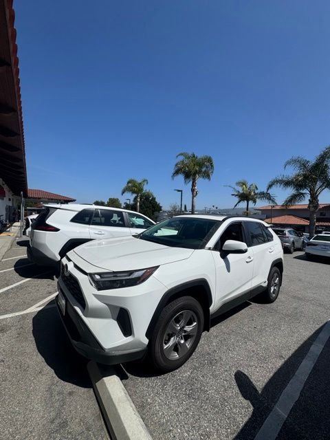 2025 Toyota RAV4 Hybrid XLE