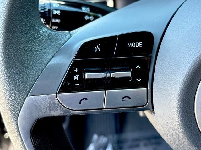 2022 Hyundai Elantra SE