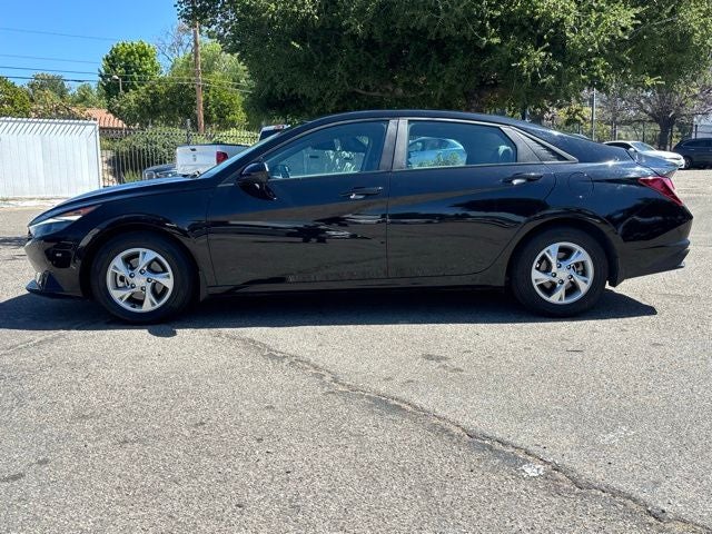 2022 Hyundai Elantra SE