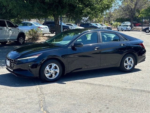 2022 Hyundai Elantra SE