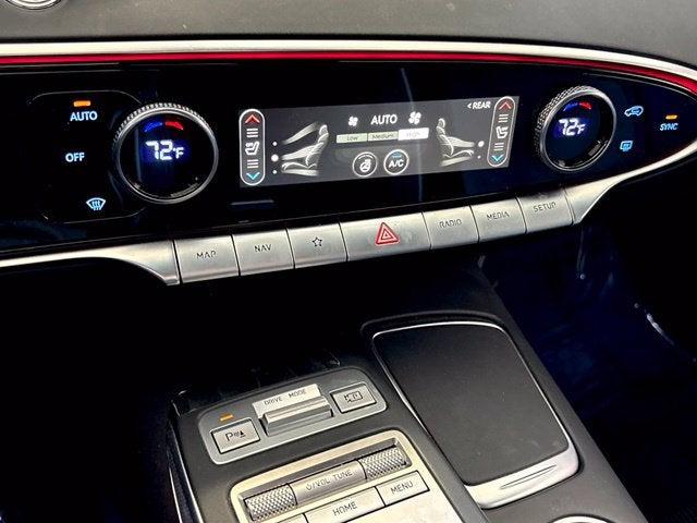 2023 Genesis GV70 2.5T