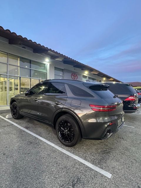2025 Genesis GV70 2.5T