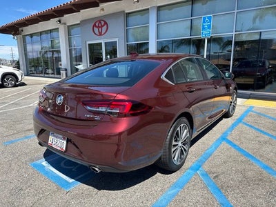 2019 Buick Regal Essence