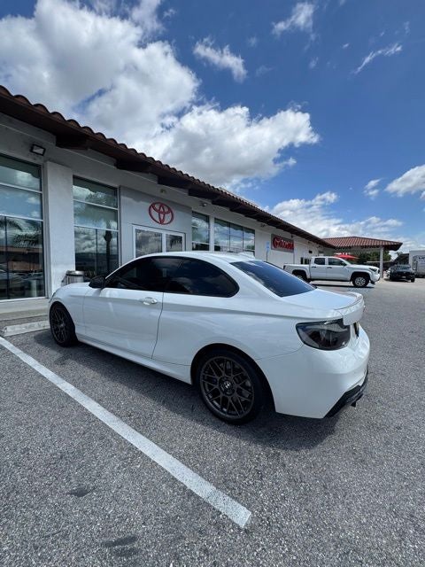 2016 BMW 2 Series M235i
