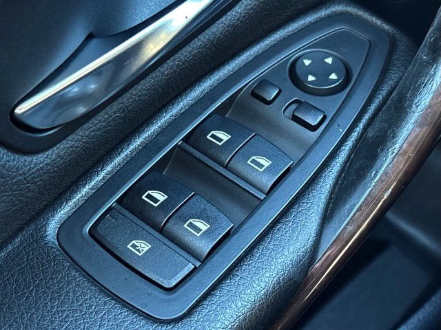 2015 BMW 3 Series 328i