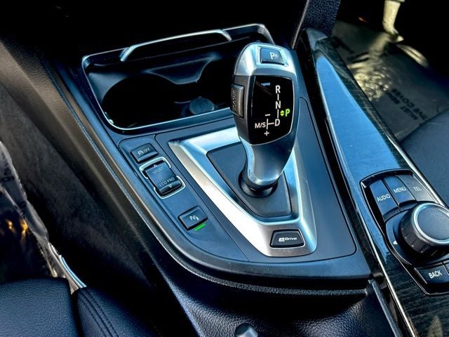 2017 BMW 3 Series 330e iPerformance