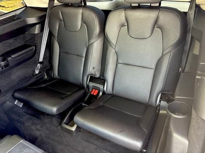 2021 Volvo XC90 T5 Momentum