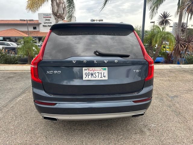 2021 Volvo XC90 T5 Momentum
