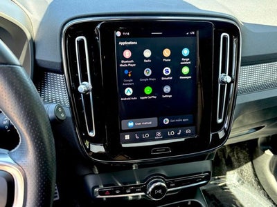 2021 Volvo XC40 Recharge Pure Electric P8