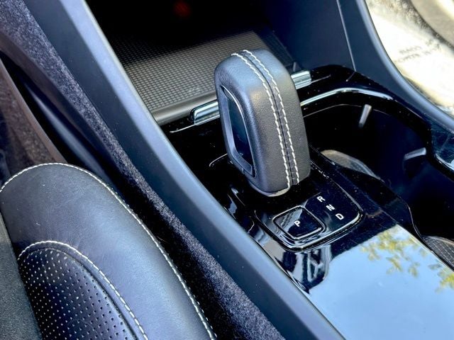 2021 Volvo XC40 Recharge Pure Electric P8
