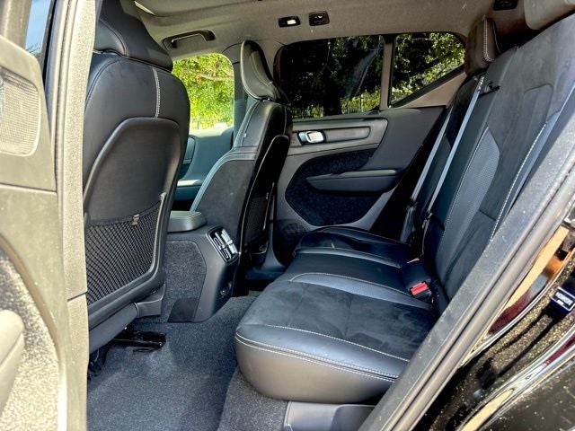 2021 Volvo XC40 Recharge Pure Electric P8