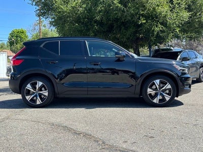 2021 Volvo XC40 Recharge Pure Electric P8