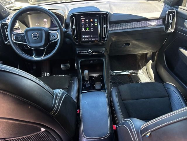 2021 Volvo XC40 Recharge Pure Electric P8