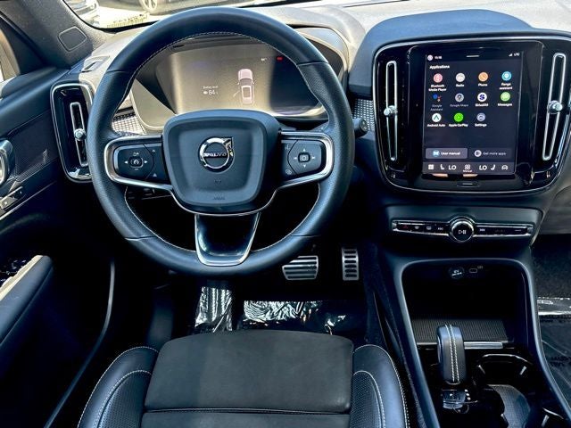 2021 Volvo XC40 Recharge Pure Electric P8