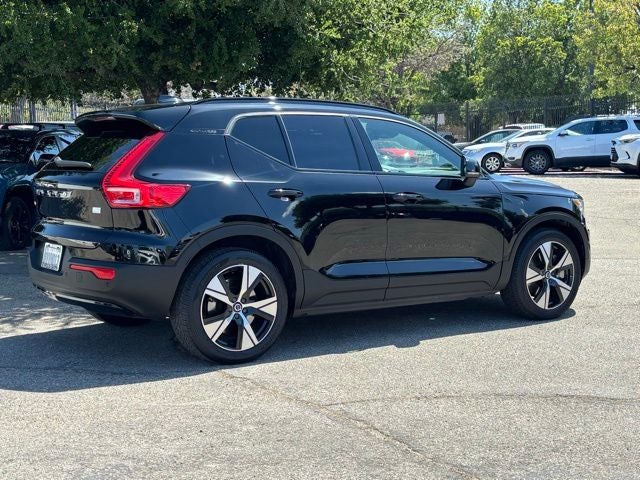 2021 Volvo XC40 Recharge Pure Electric P8