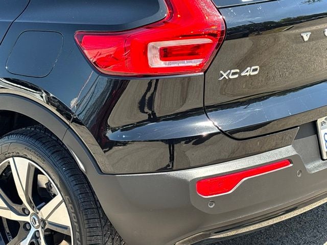 2021 Volvo XC40 Recharge Pure Electric P8